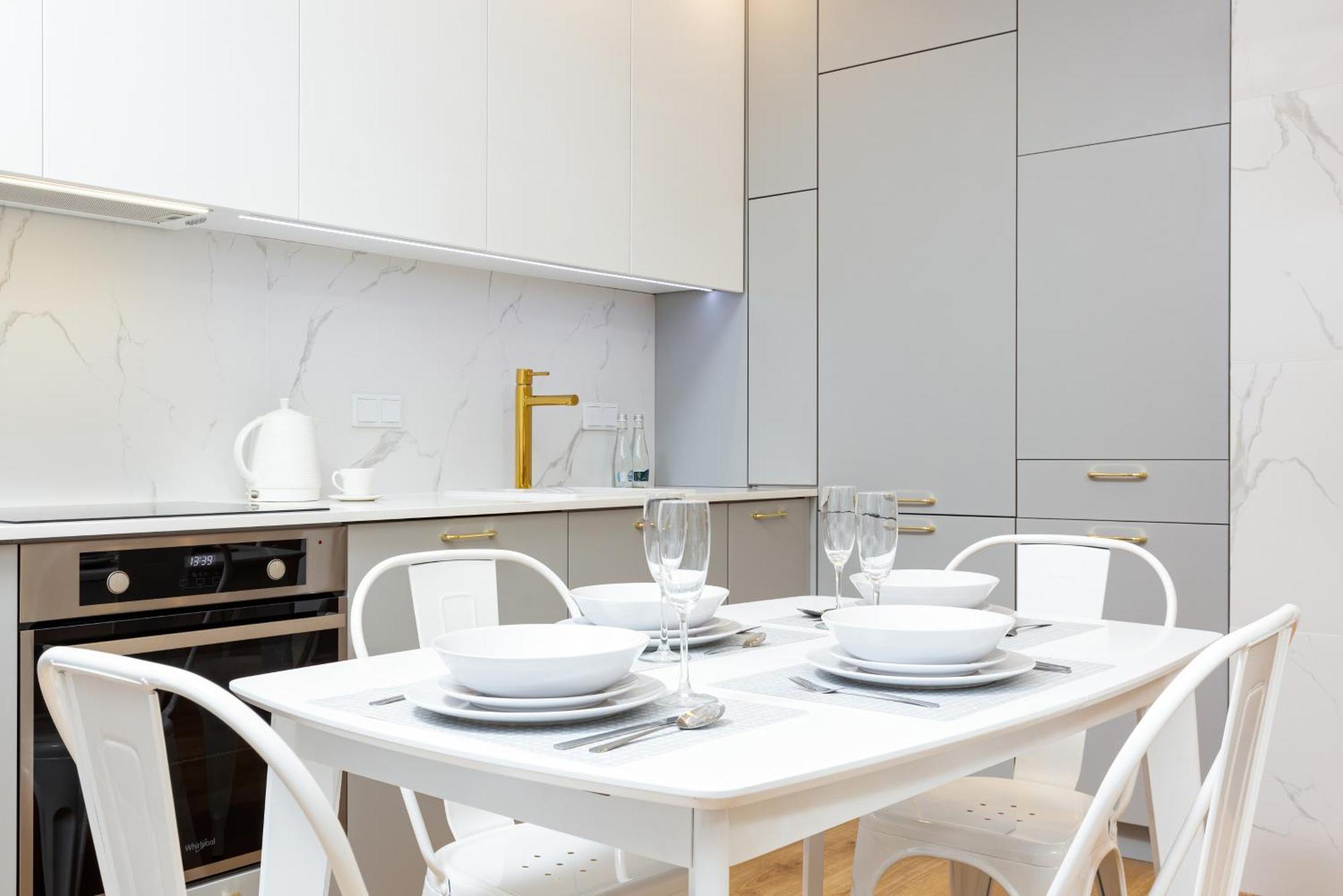 One Bedroom In Center By Renters Prestige Warsaw
